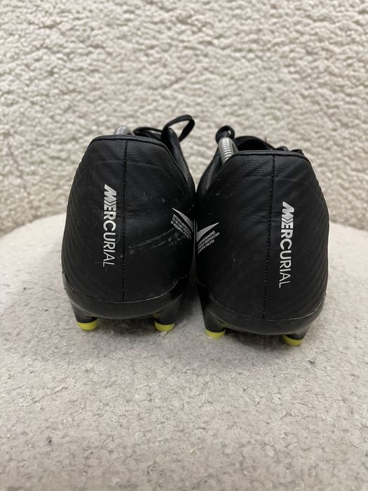 Бутси футзалки сороконожки кросівки Nike Mercurial 41.5р
