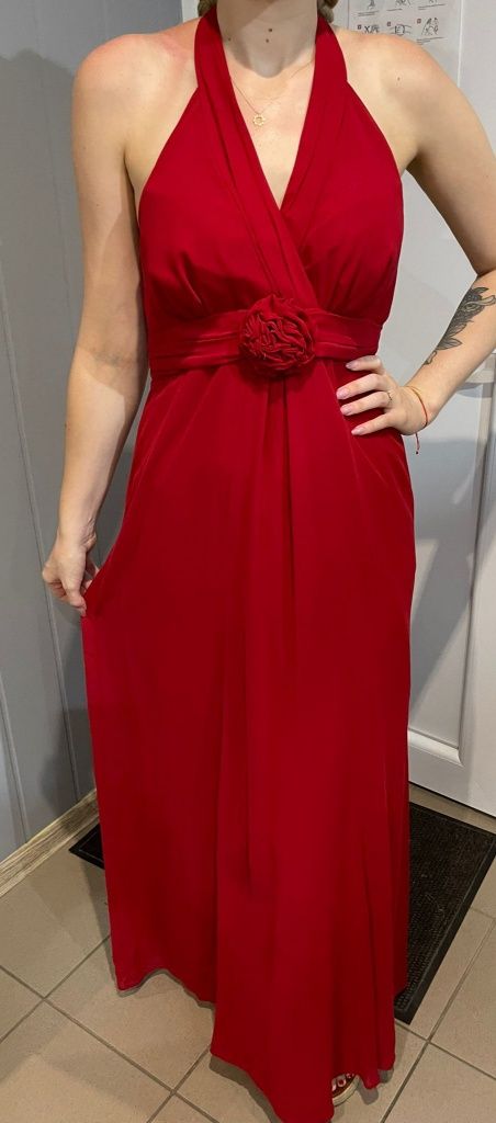Długa suknia z kopertowym dekoltem i wiązaniem na szyji L