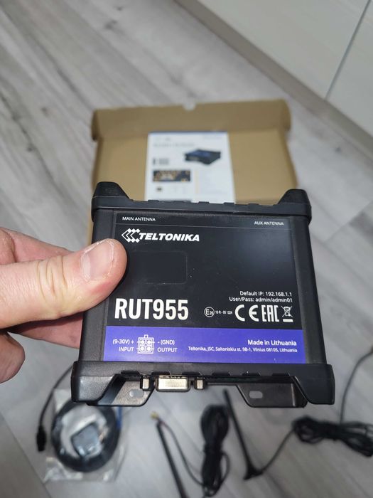 Промисловий маршрутизатор Teltonika RUT955