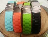 Conjunto de braceletes da one