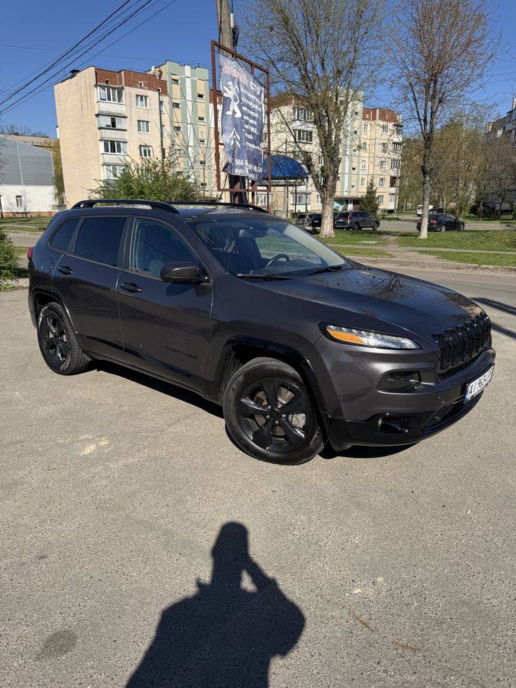 Jeep Cherokee 3.2 4х4
