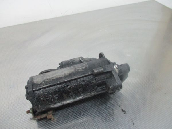 Motor de arranque AUDI A4 (8E2, B6)