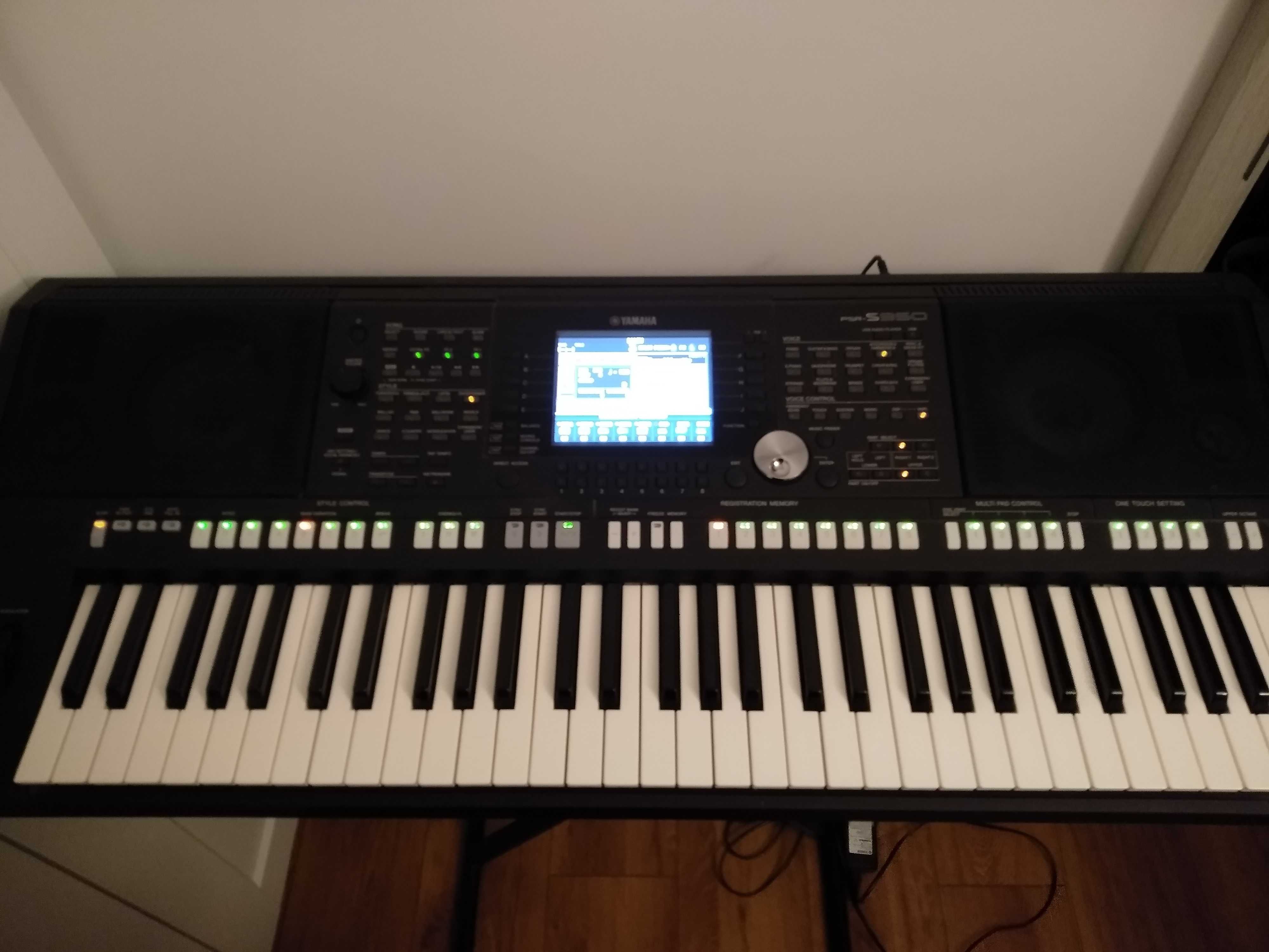 Keyboard Yamaha psr 950