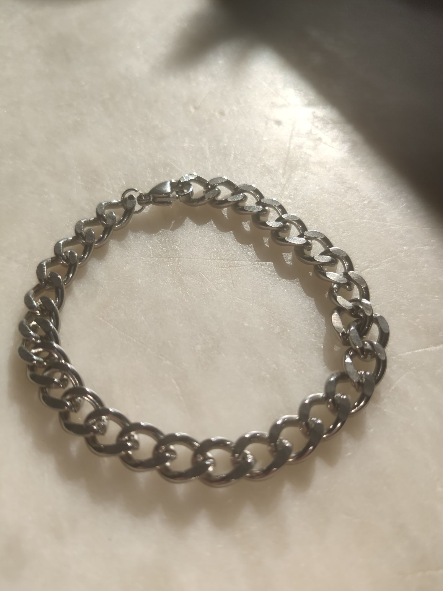 Pulseira aço inoxidável prateada