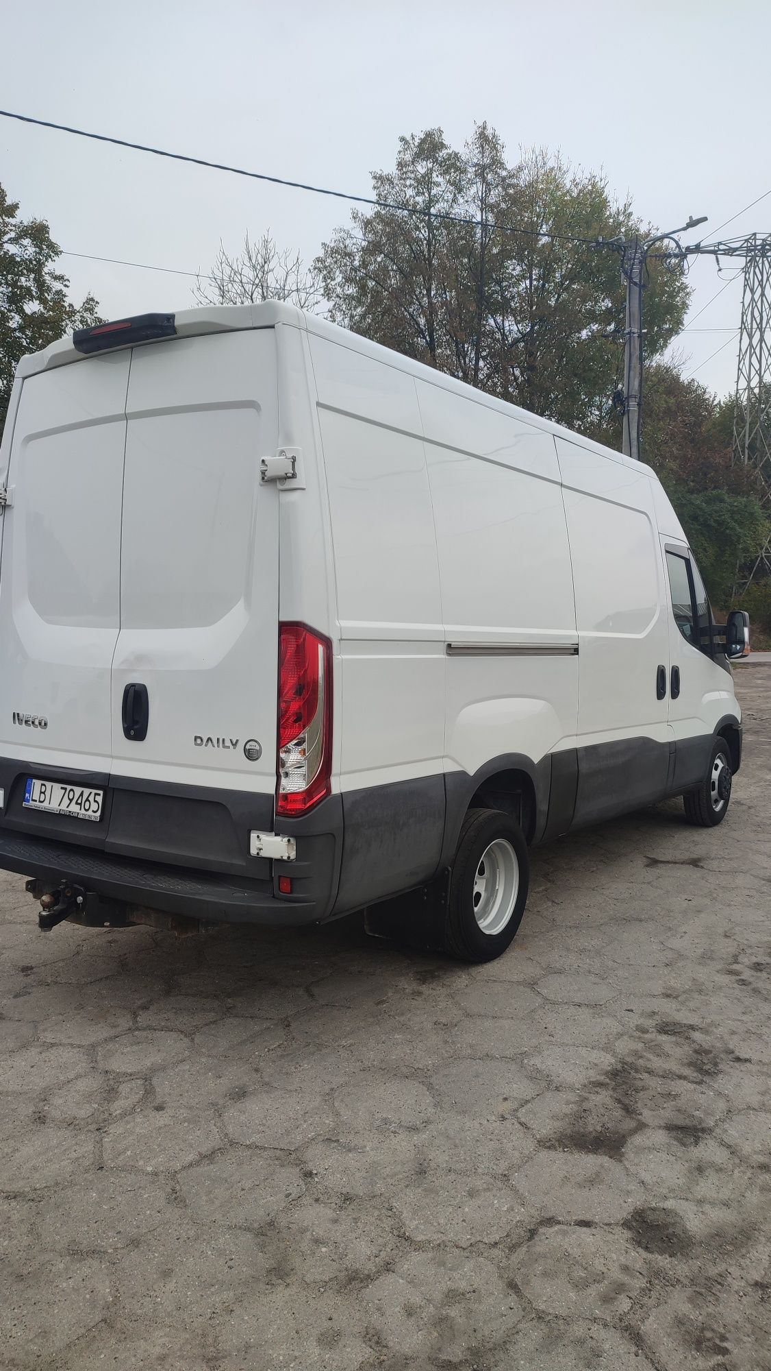 Iveco daily 35-140 brygadówka 7 os bliźniak 2018 rok
