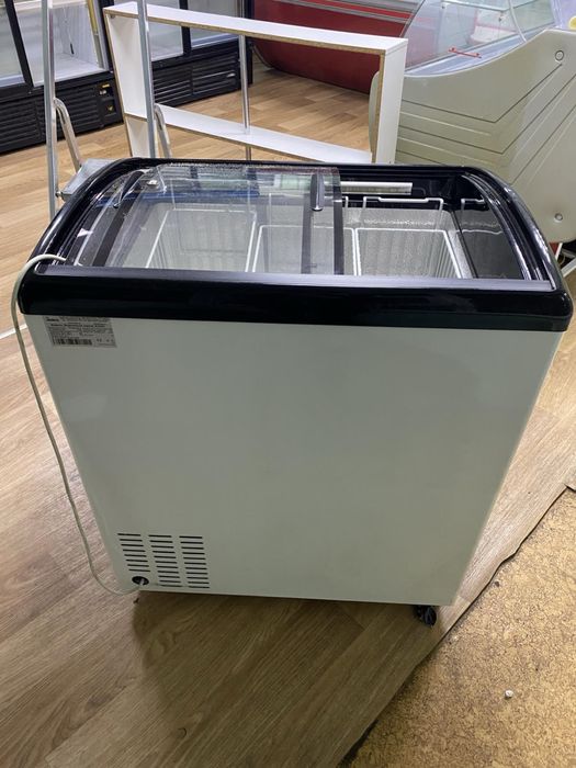 Морозильний лар професійний для торгівлі і зберігання JUKA M200S