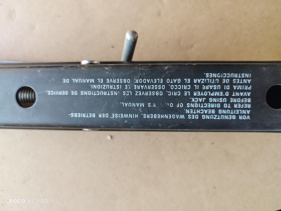 Podnośnik,lewarek samochodowy