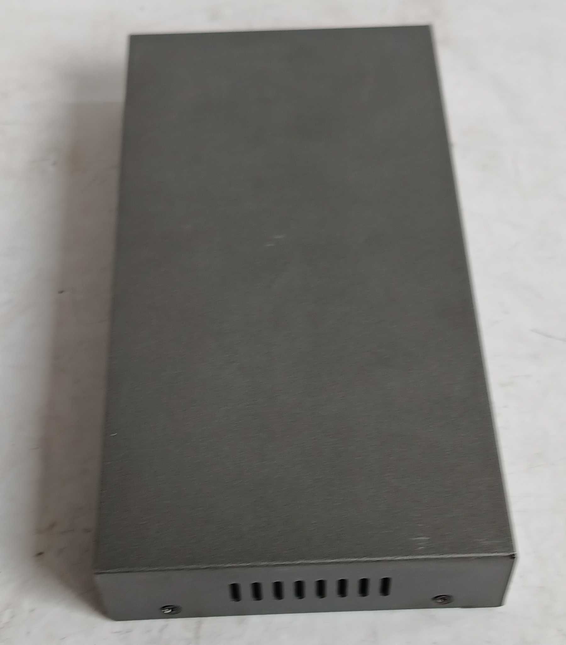 Switch Internec SPE118D PoE 8+1 10/100