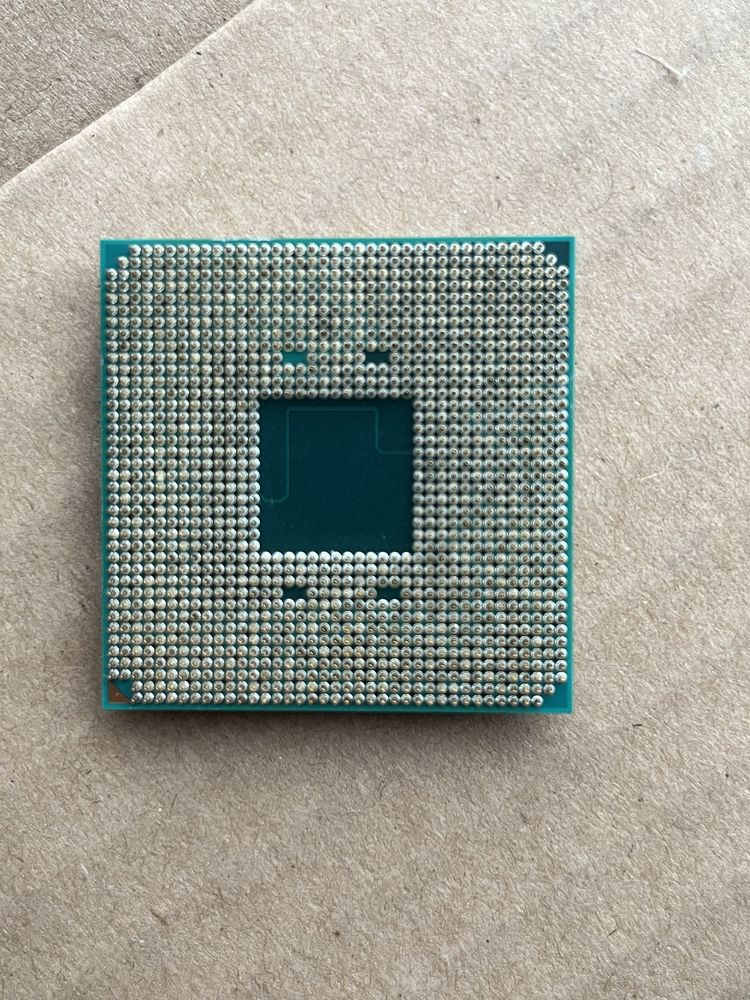 Процесор AMD Athlon 200GE Vega GPU AM4