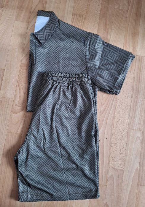 Męskie t-shirt i spodenki