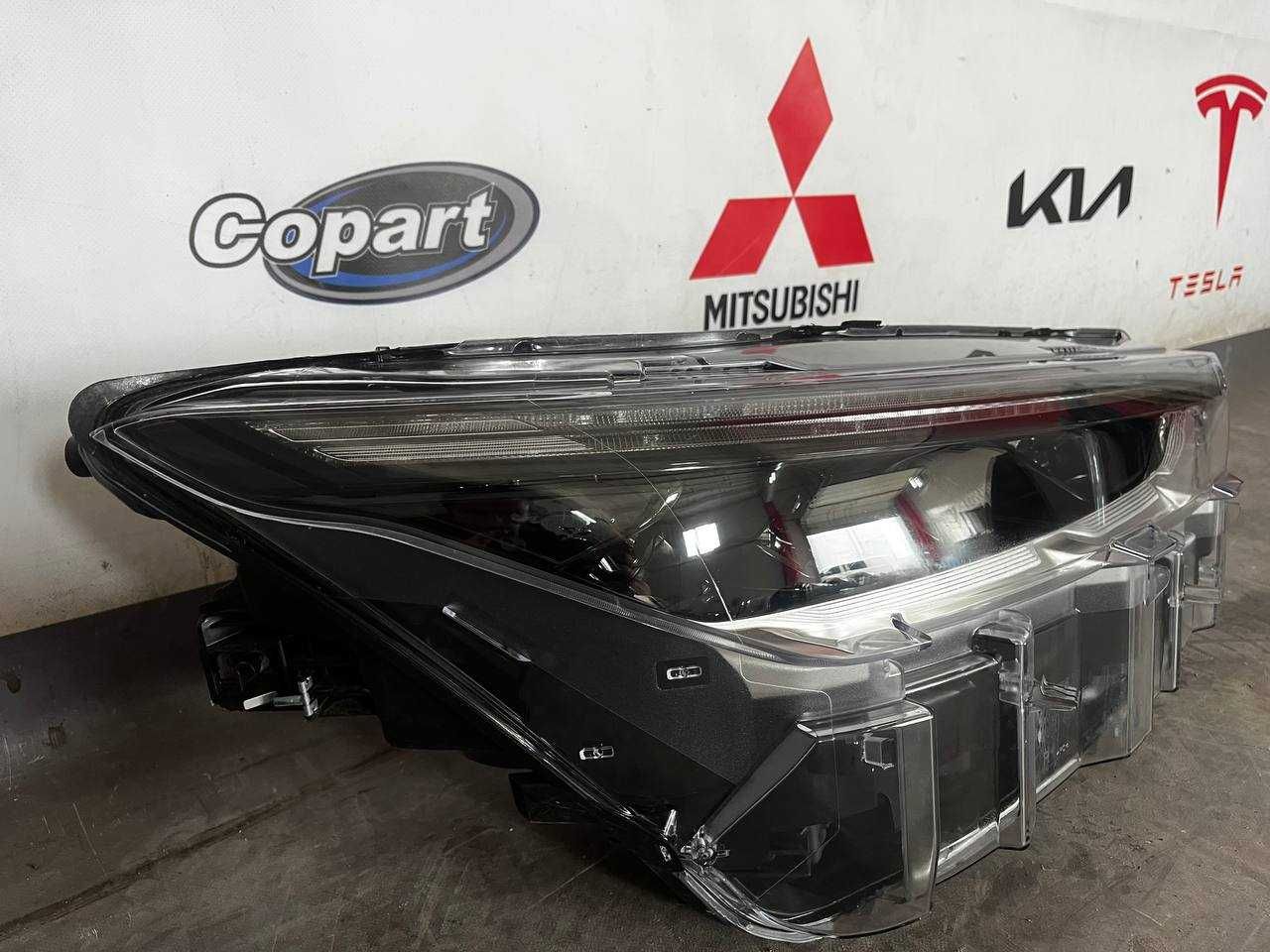 Фара парава LJ8B13E014BF - Ford Mustang Mach-E
