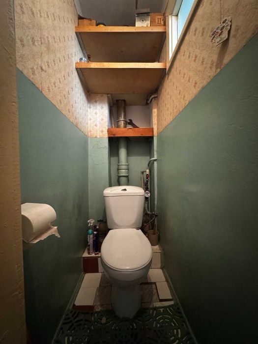 Продаж 2-кімнатної квартири на Виставці, вул. Зарічанська