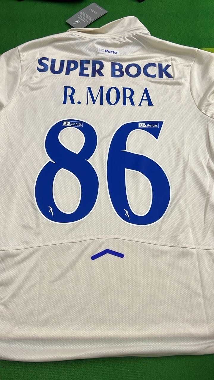 Camisola Alternativa FcPorto, Rodrigo Mora