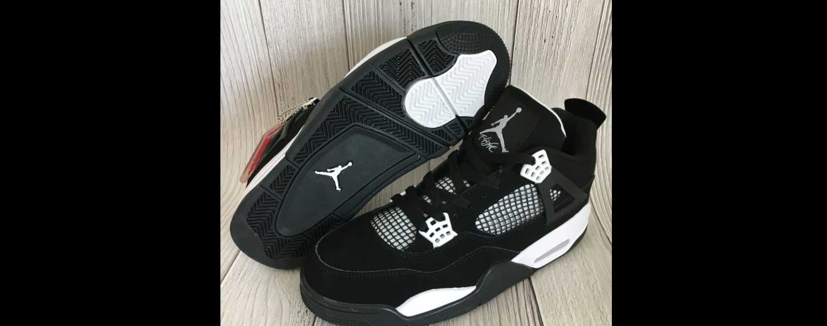 Jordan4Retro White Thunder R.40