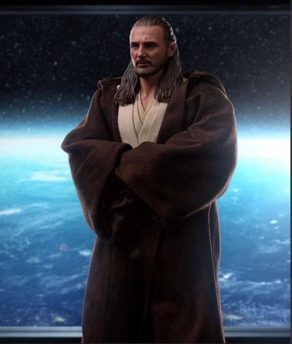 HOT TOYS - MMS525 QuiGon Jin - Star Wars