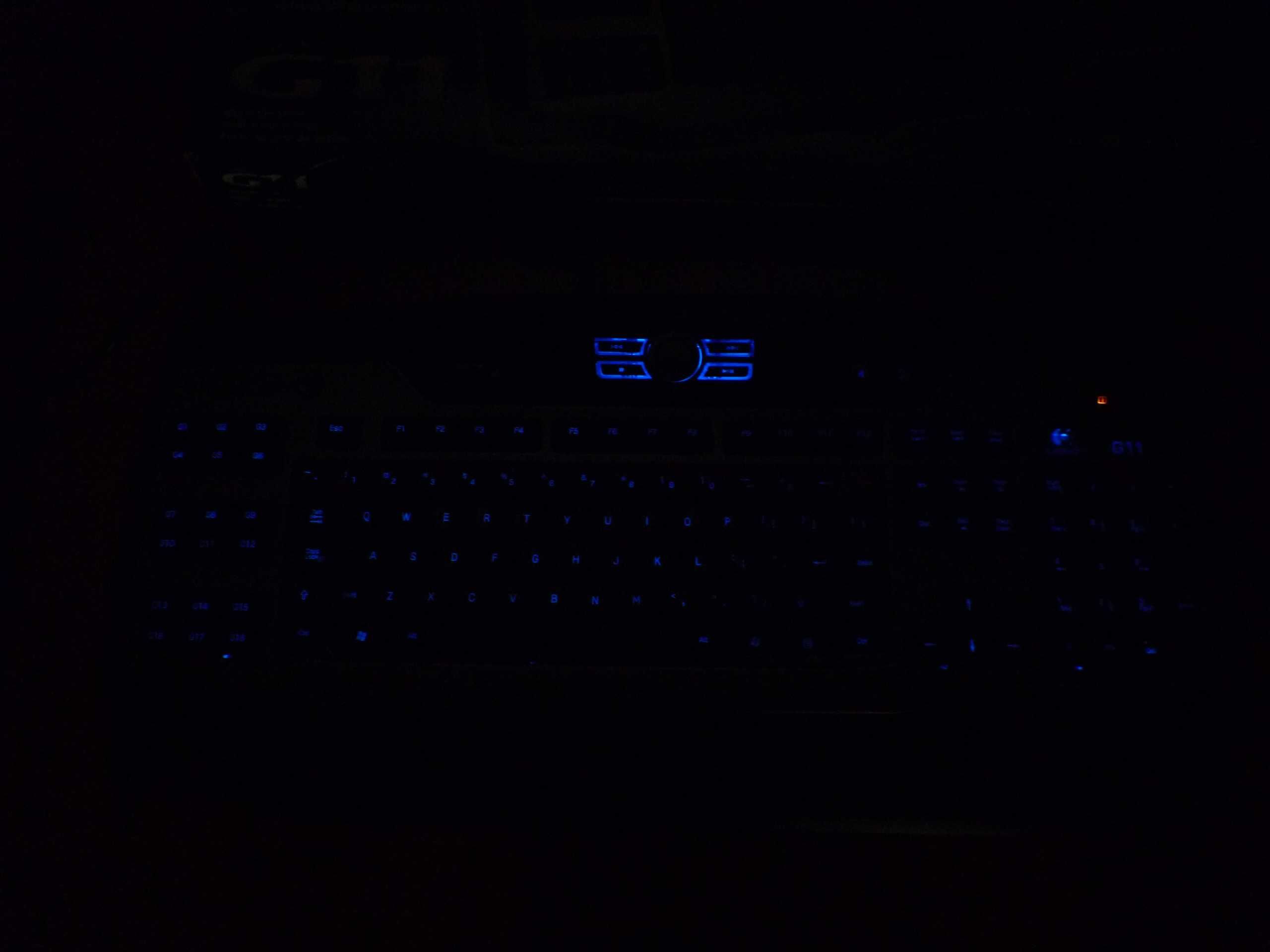 Teclado gamer com luz