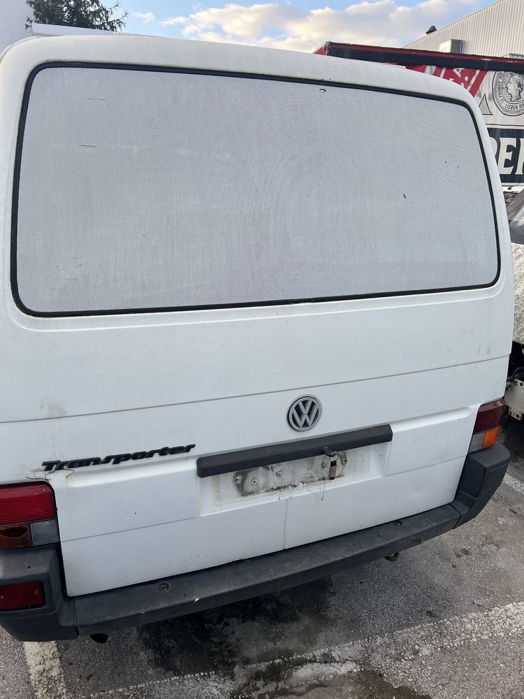 Volkswagen Transporter (peças)