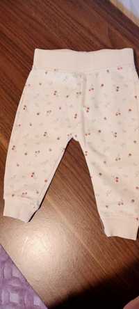Spodnie dresowe niemowlece 56 dla dziewczynki
