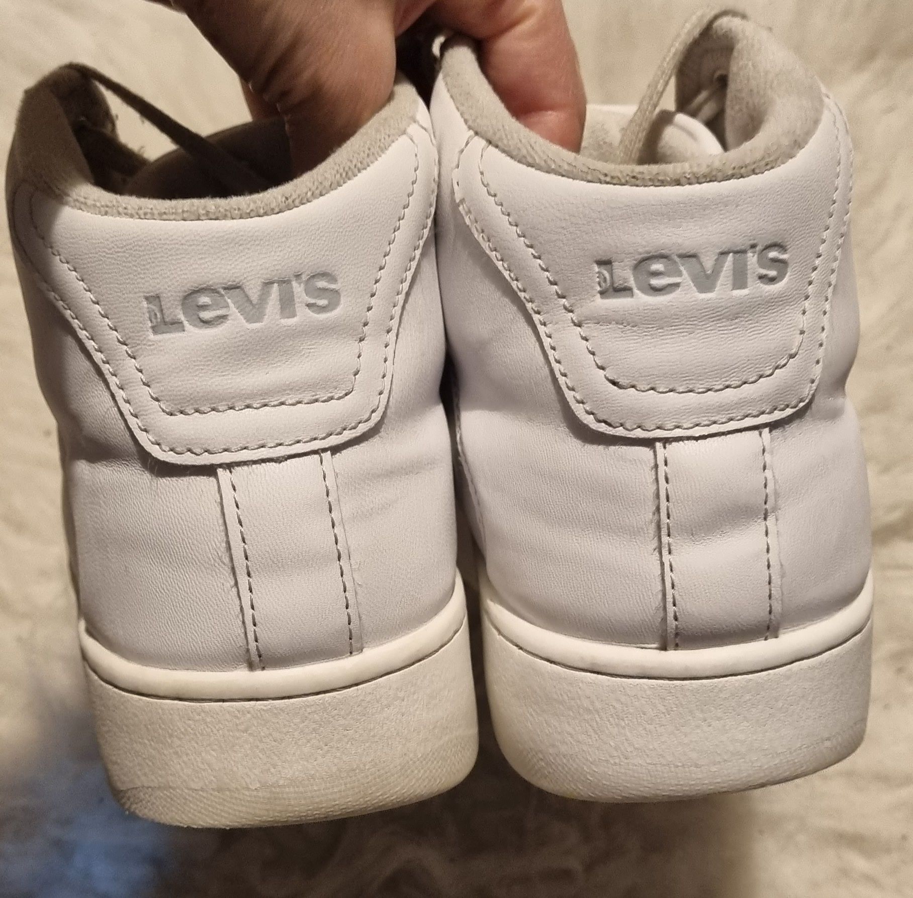 Buty firmy Levi's rozmiar 39