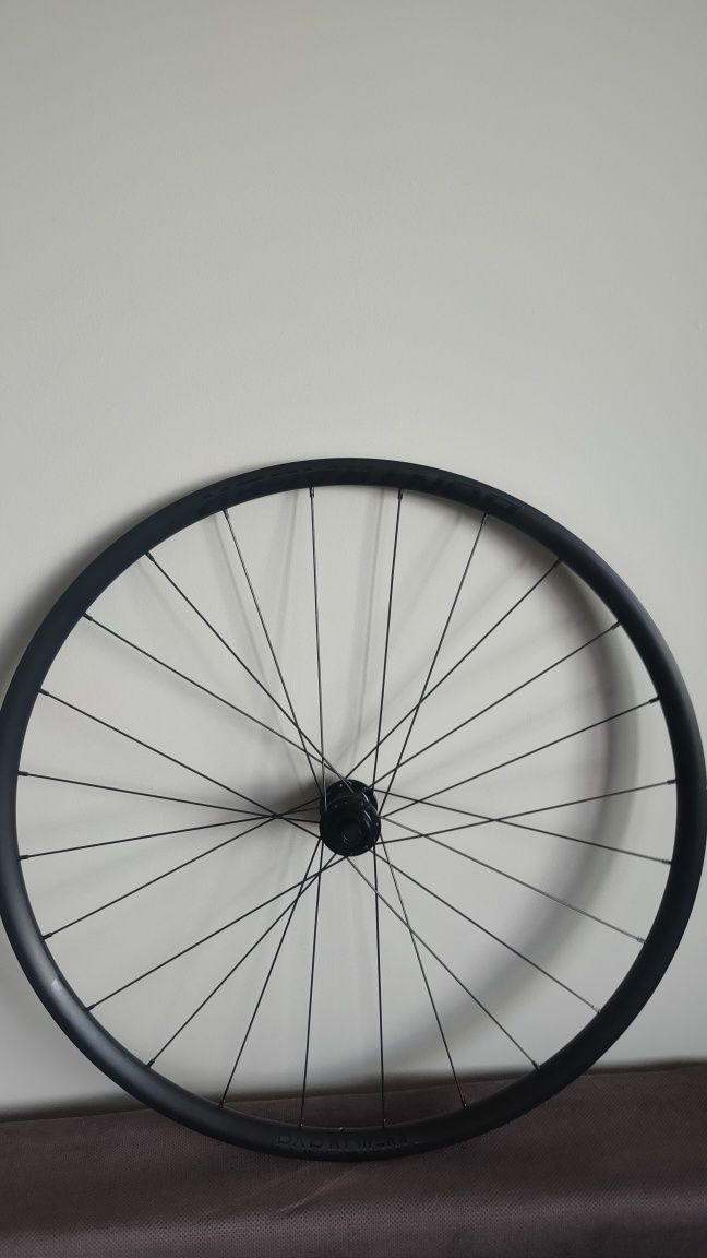 Bontrager Paradigm Sl Centerlock Disc 24H 700c