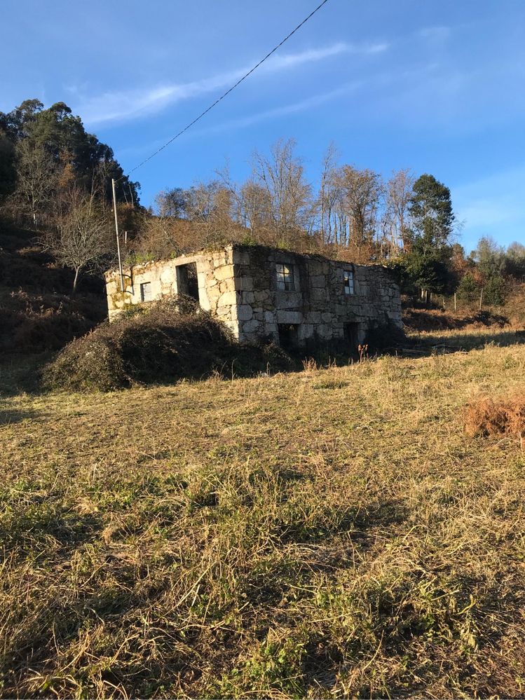 Quinta com casa para restauro