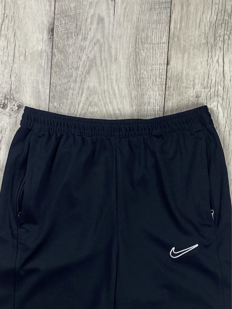 Nike dri-fit штаны 158-170 см подростковые зауженные чёрные оригинал