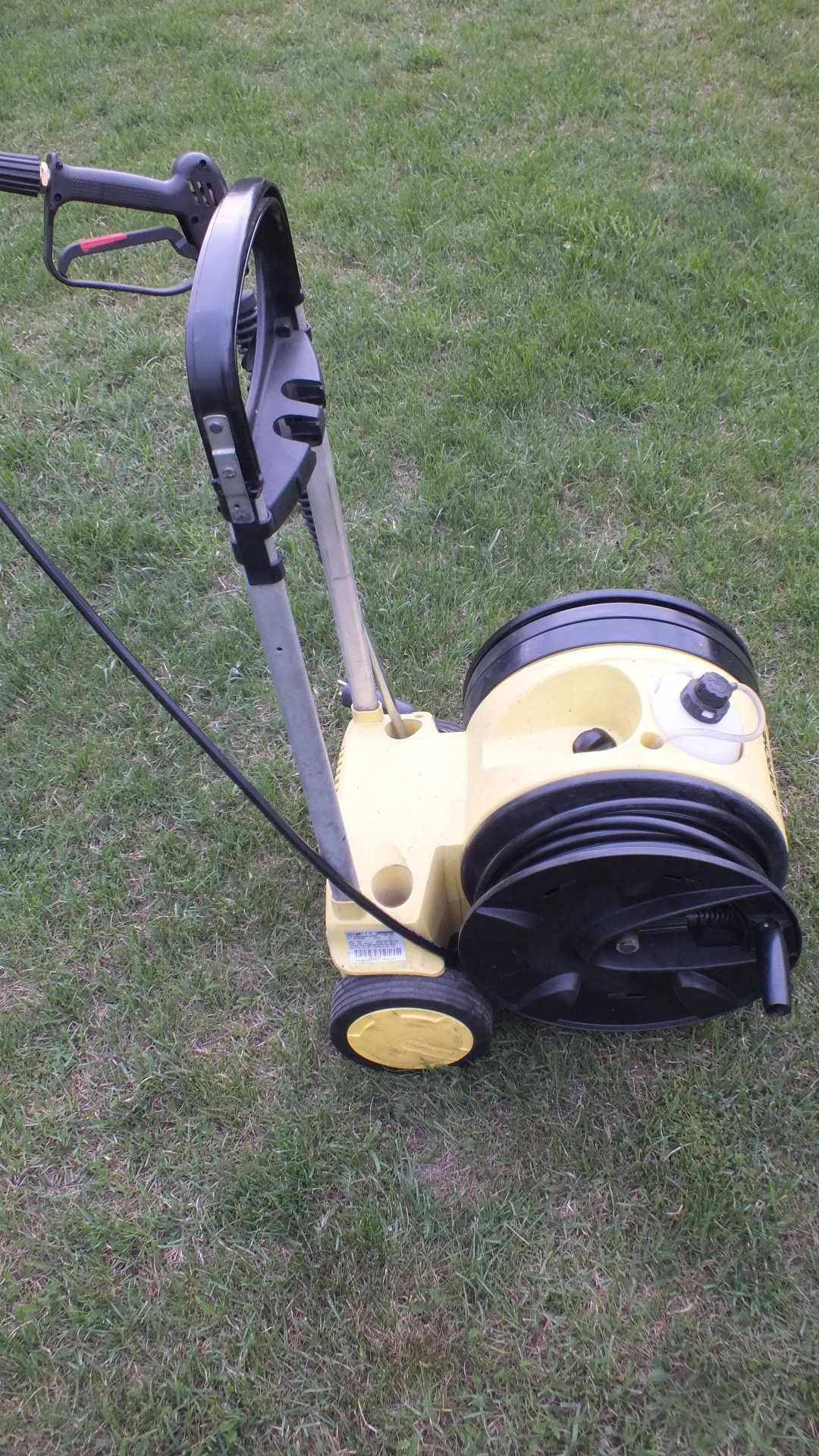 Myjka ciśnieniowa Karcher 670 M