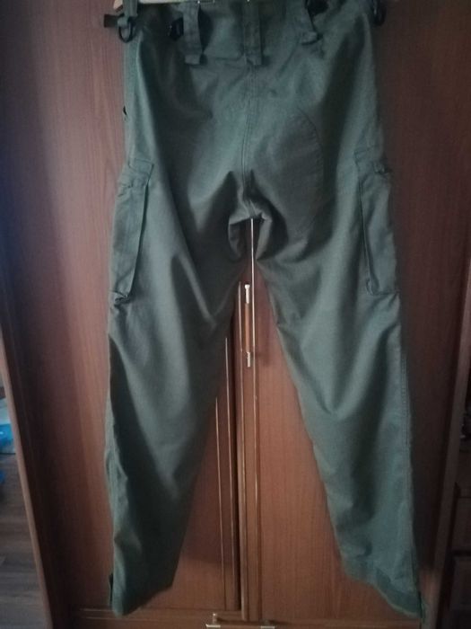 Mundur wojskowy do szkoły o profilu wojskowym.