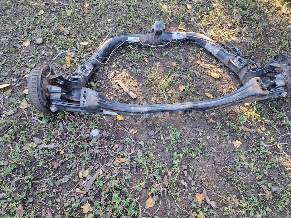 Belka tył oska twingo III smart forfour II