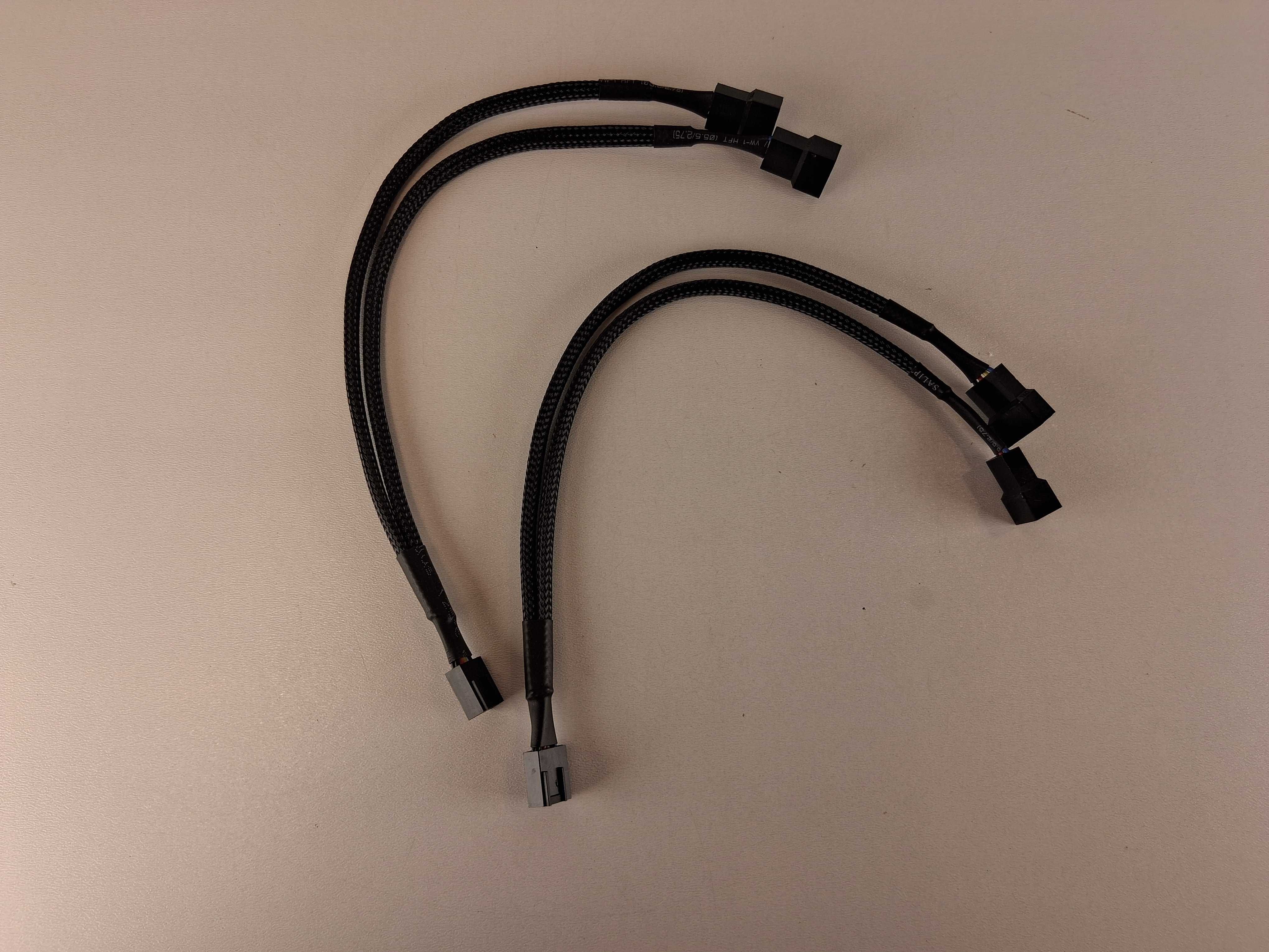 E097 Kable Rozdzielacze PWM Do Wentylatorów PC 4-Pin Zestaw 2 Sztuk