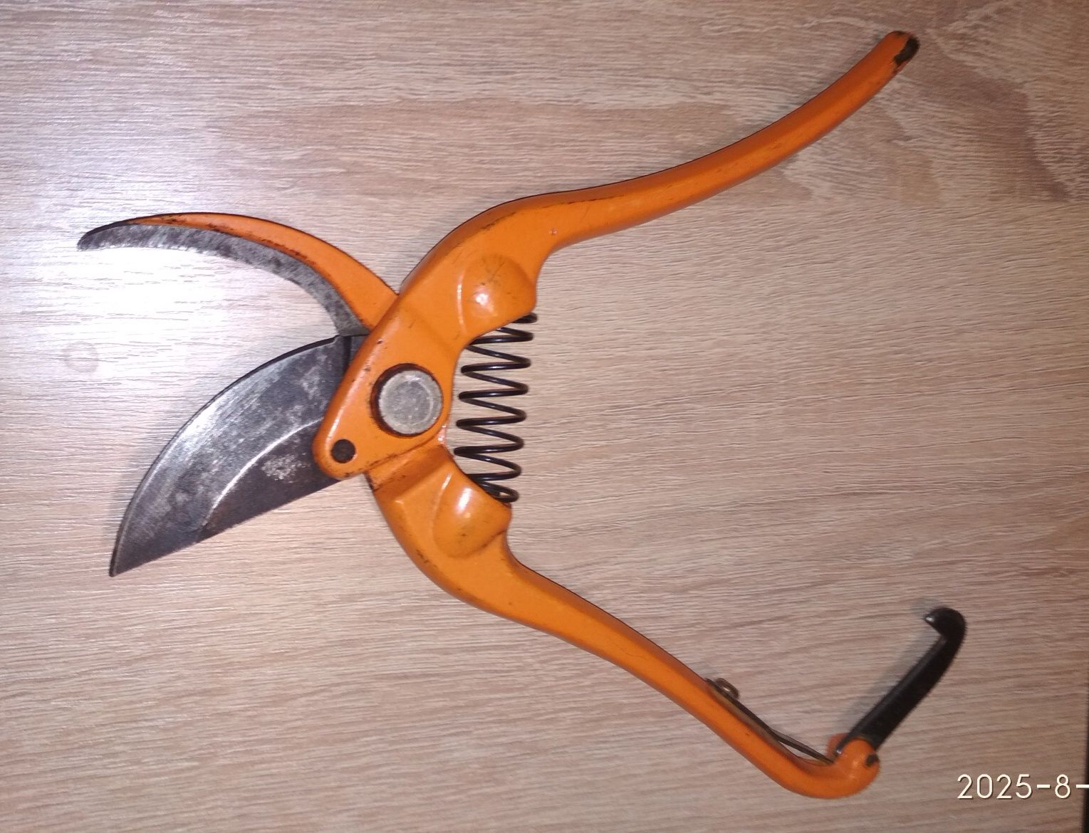 Секатор Truper 23см.