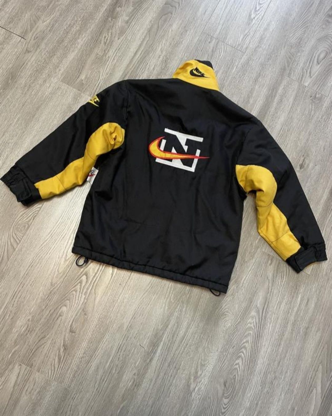 Куртка, nike vitage,курточка оригинал