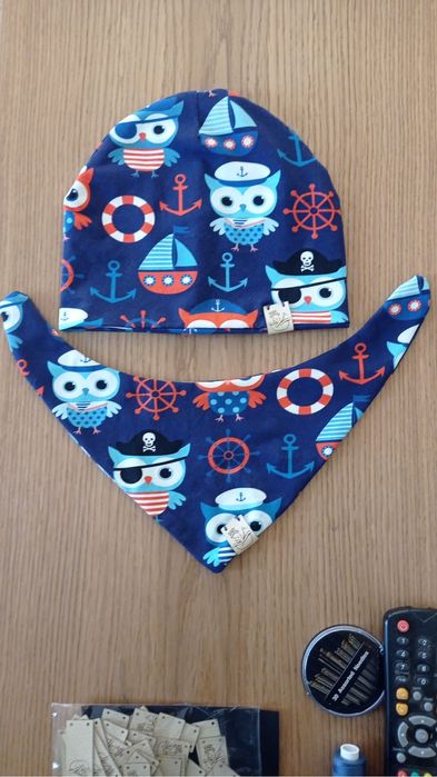 Komplet czapeczek jesiennych