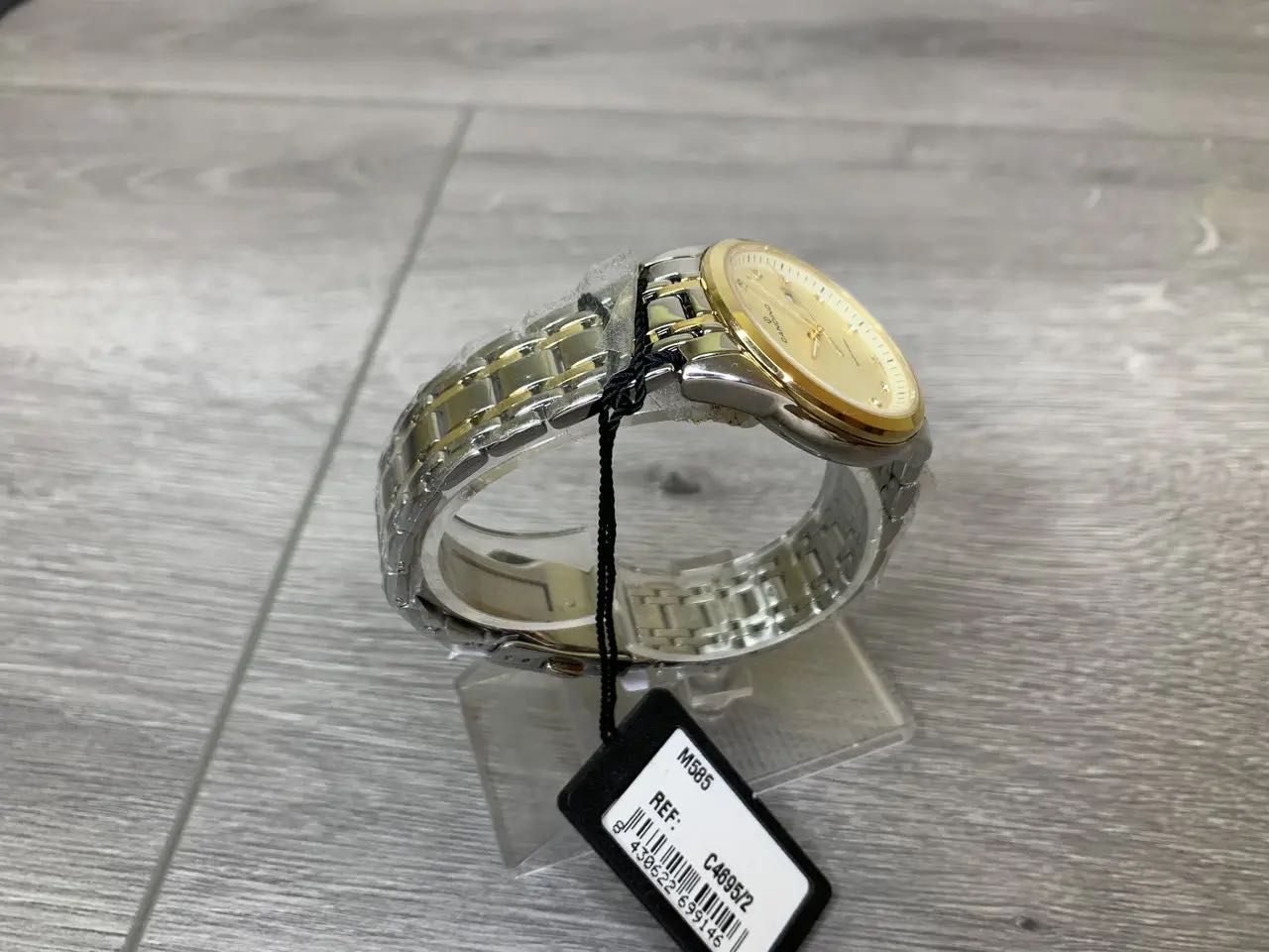 Розпродаж! Швейцарський жіночий годинник Candino C4695.2