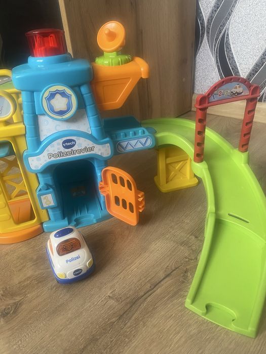 Іграшковий поліцейський відділок vtech