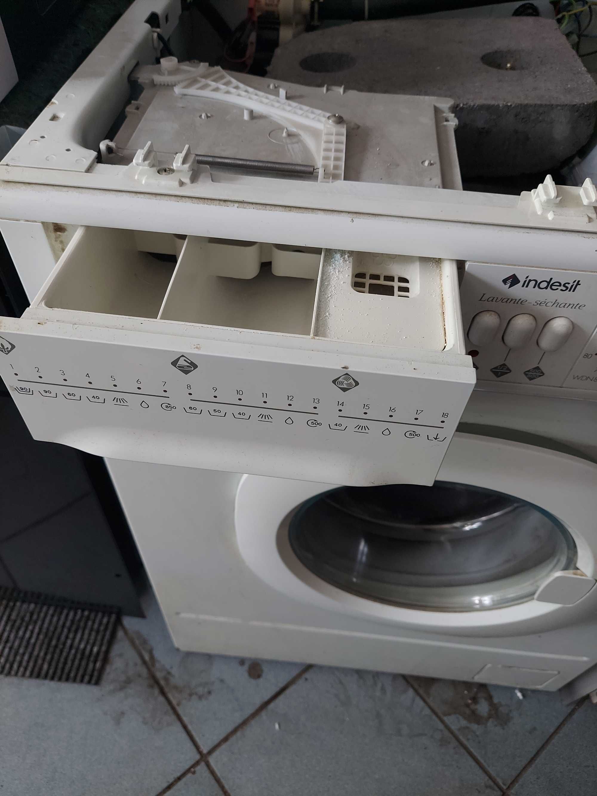 Стиральная машина Indesit WDN867WF Подетально, на разбор