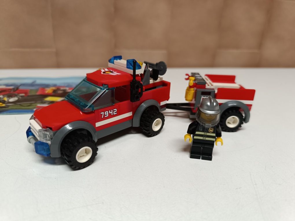 LEGO 7942 - Off Road Fire Rescue