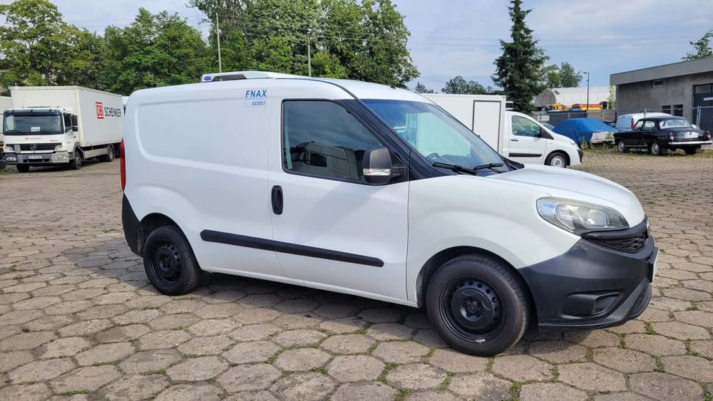 Fiat Doblo  Chłodnia Mroźnia-20 Leki Lody Catering 74900 km Agregat Grzanie +30