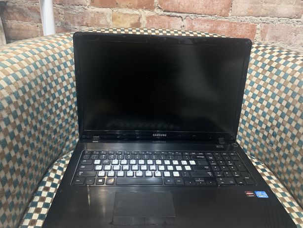 Laptop Samsung Intel inside