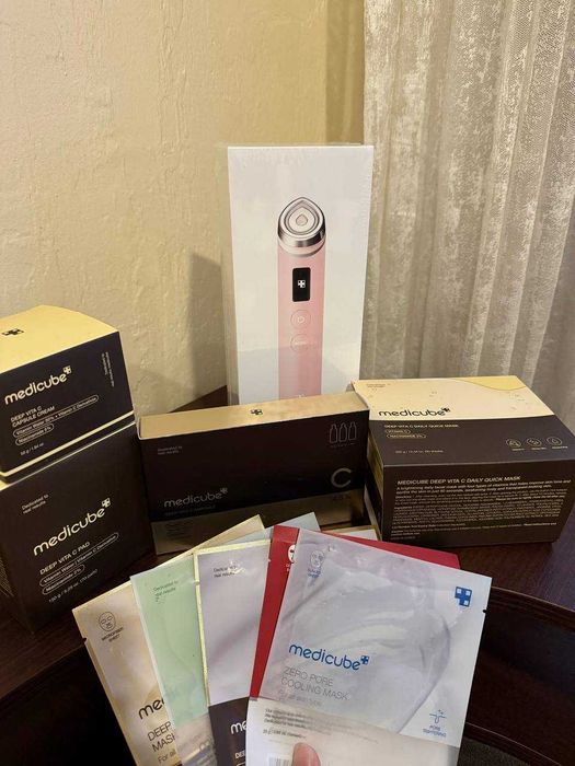 Продам Medicube Booster Pro, оригинал! домашній догляд за шкірою