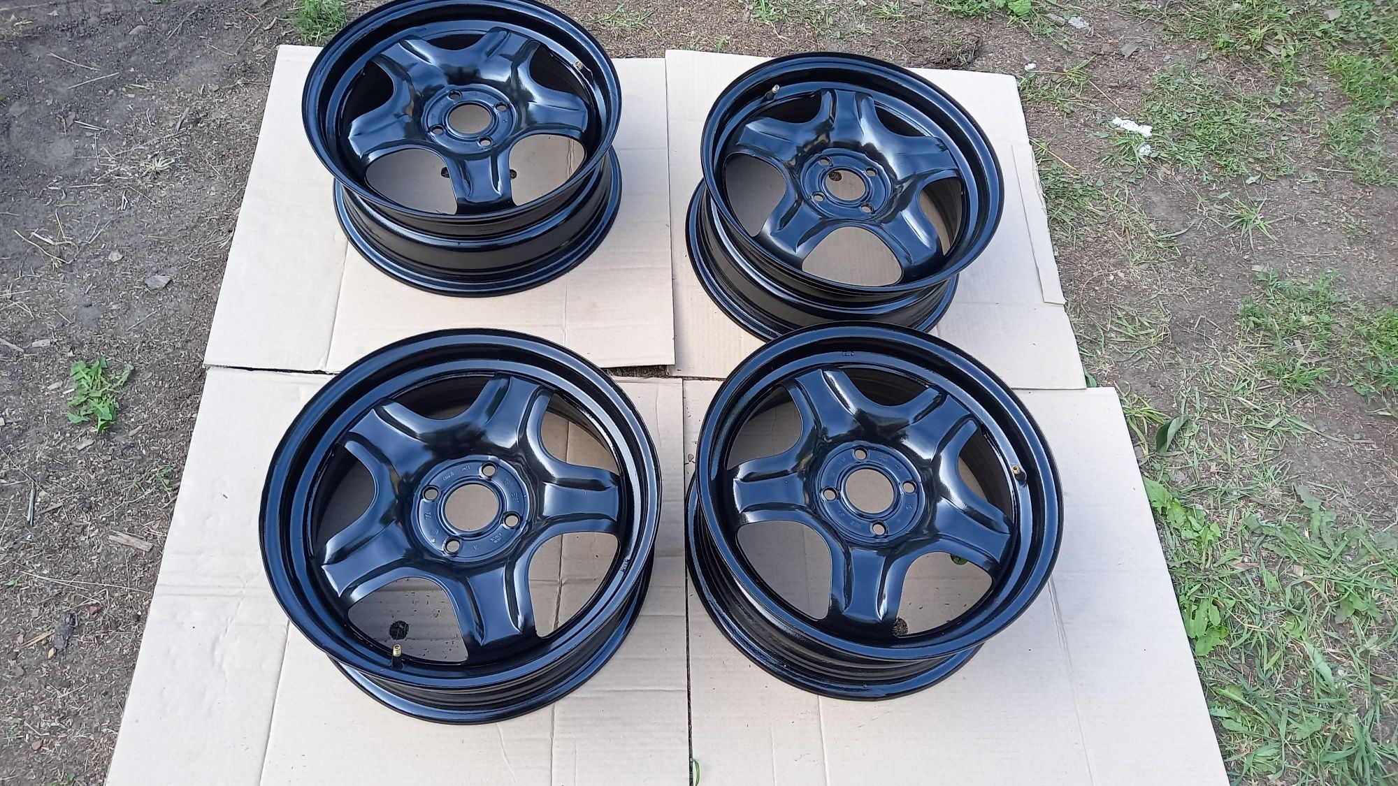 Диски r16   4 / 100 металеві
