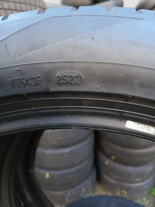 Sprzedam bardzo ładne opony Pirelli 235/50 r20