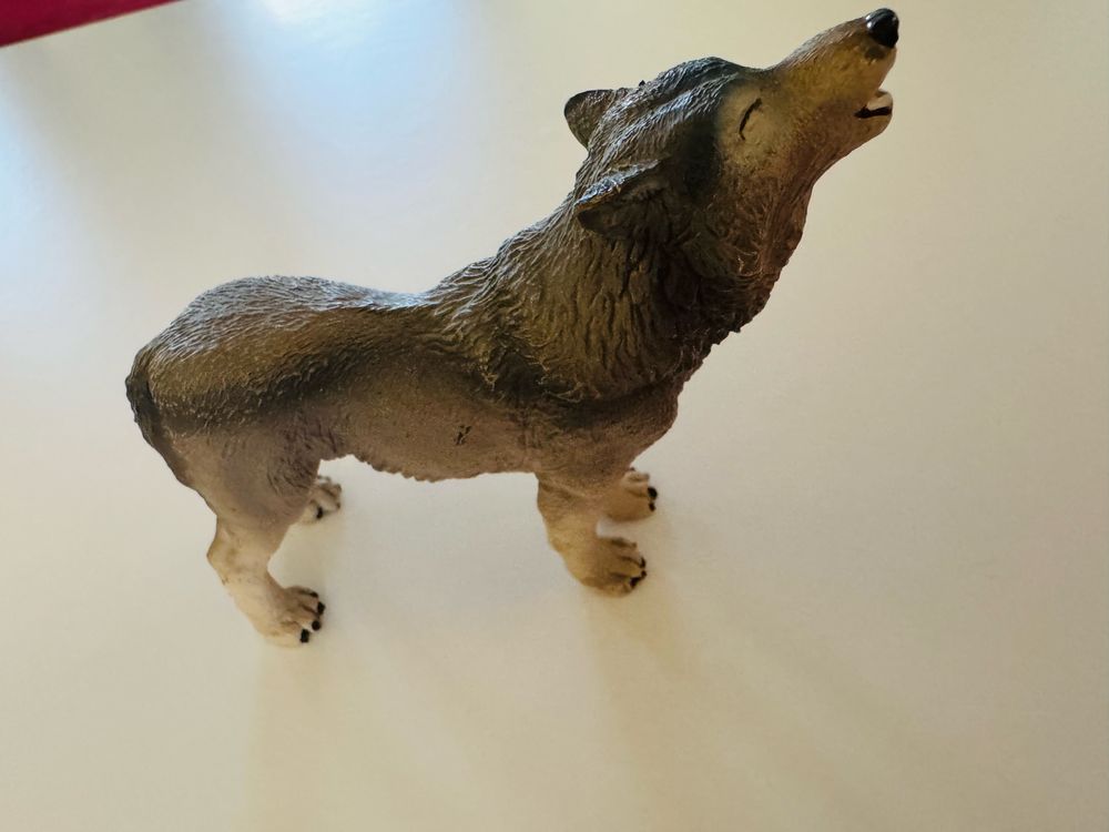 фірмові колекційні фігурки Schleich