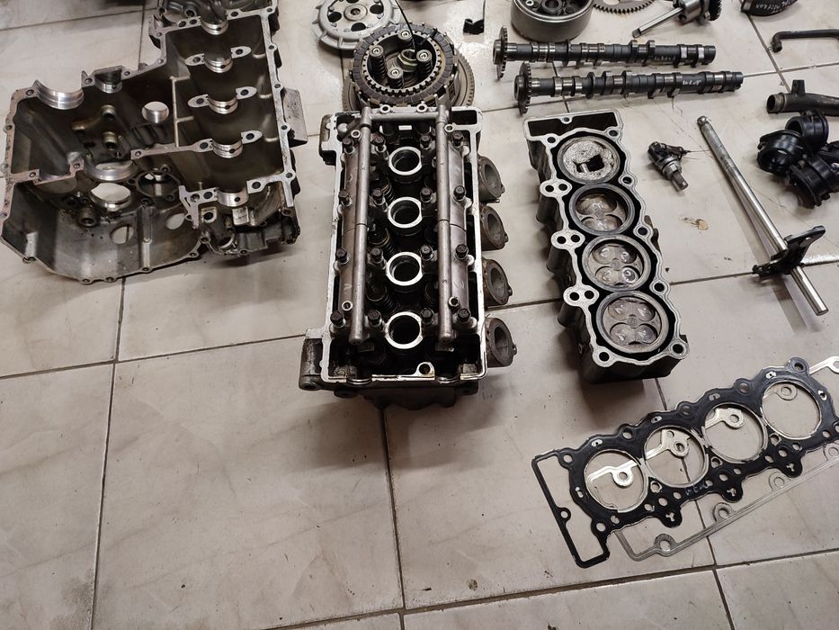 Kawasaki ZXR 400 silnik części wał skrzynia sprzęgło karter magneto