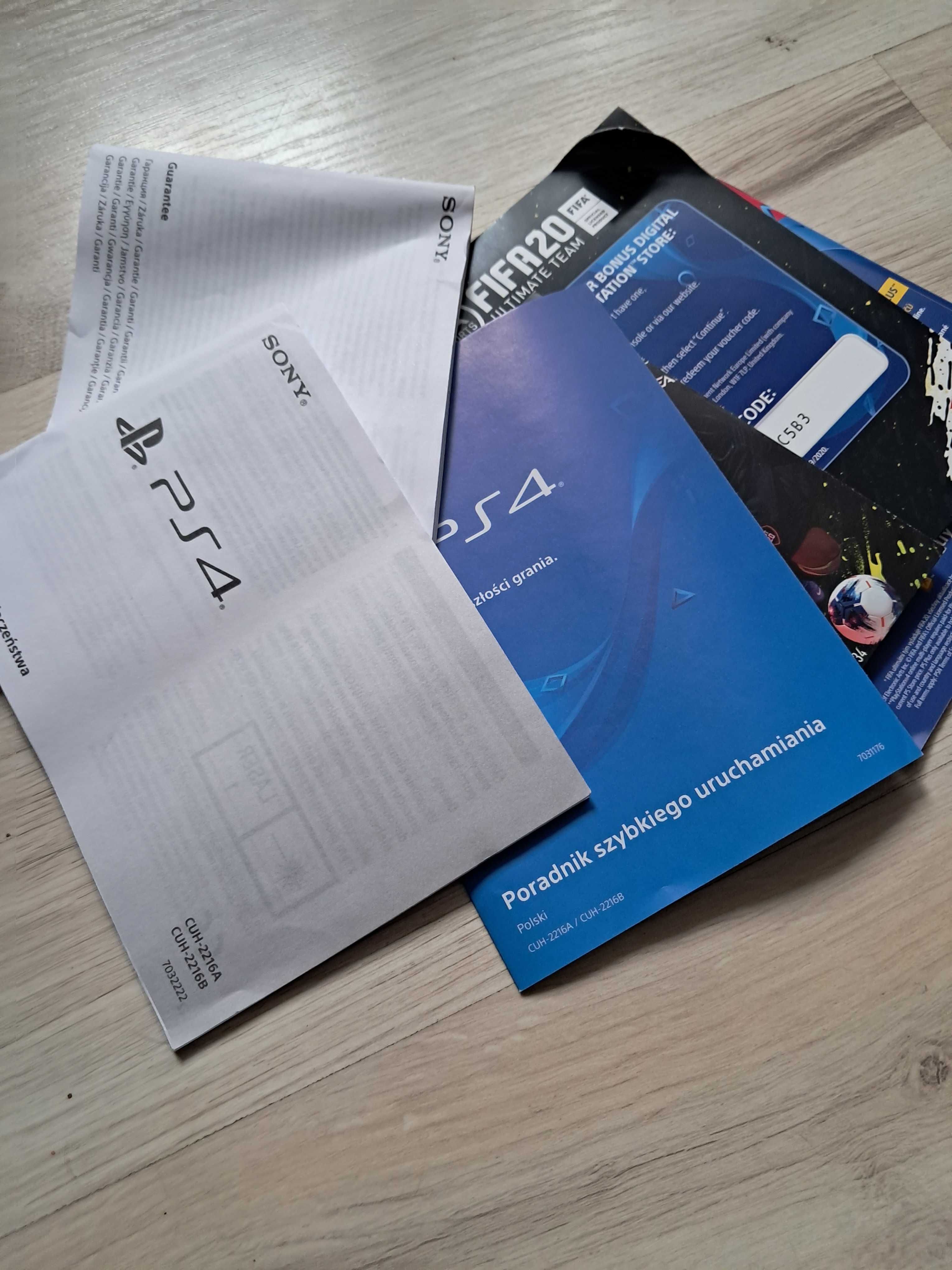 Konsola PlayStation 4 PS4 2 pady 1T CUH-2216B Jet Black + 19 gier