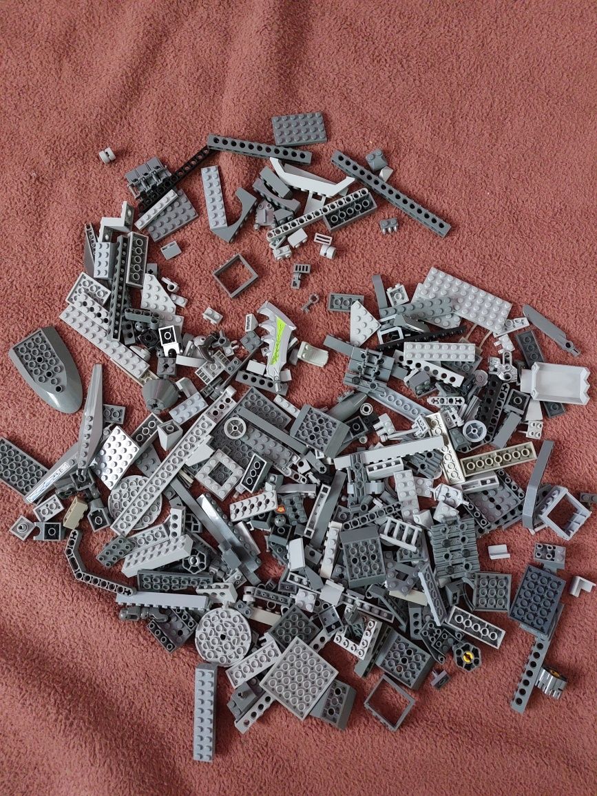 Posortowane Klocki lego kolorami 3.4kg