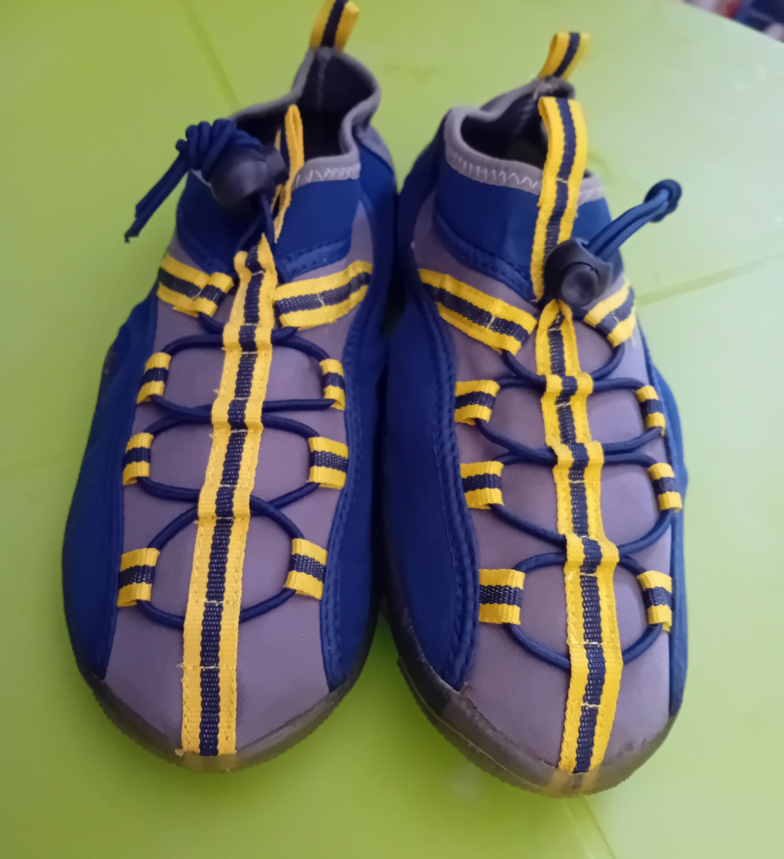 Sapatos Deeply de água T37