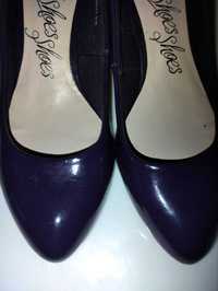 Красиві туфлі Marks&Spencer фіолетового кольору