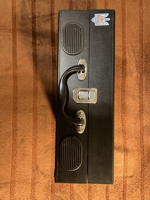 Програвач вінілових платівок Numark PT01