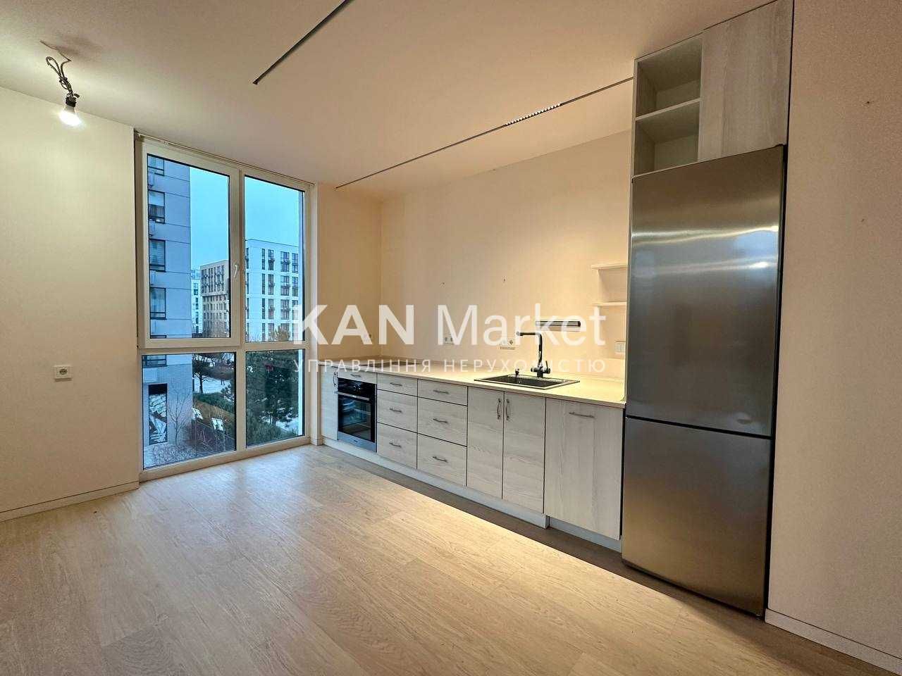 Продаж 3к квартири 95 м² з ремонтом у Файна Таун